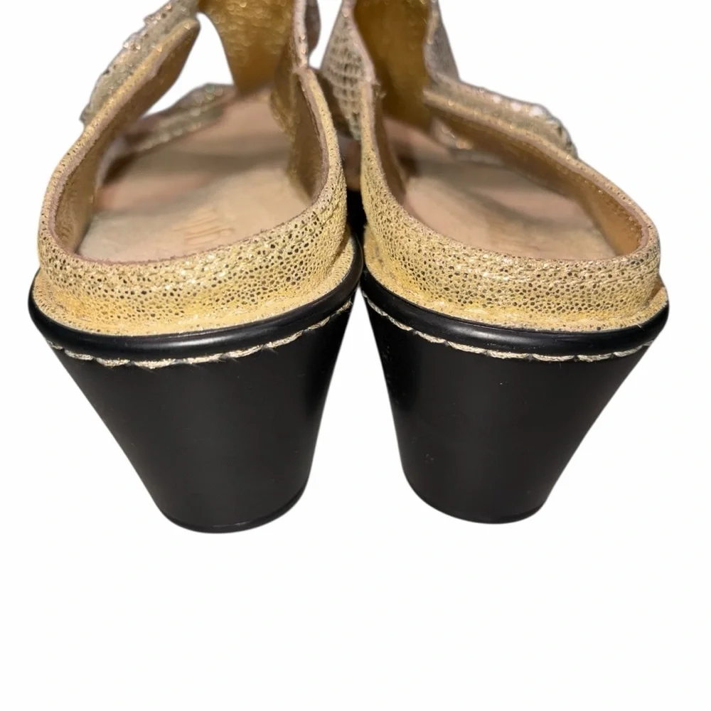 Alegria Lara Gold Metallic Snake Print Wedge Slide Sandals Shoes size 39